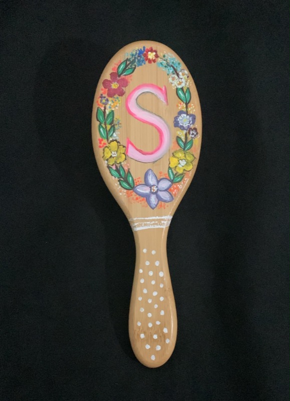 Daisy with S Big Comb